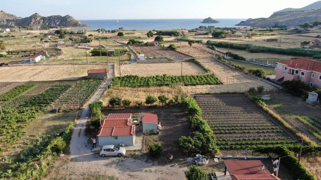 Manolis Cottage Thanos Exterior photo